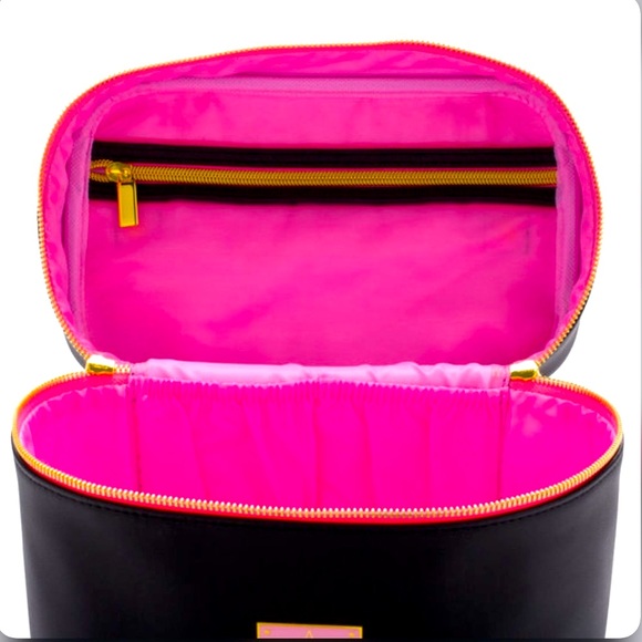 🎄XMAS IN AUG BLOWOUT🎄 🆕✨DISCONTINUED✨ BLACK Travel Makeup Bag - Picture 2 of 3
